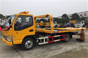 皋兰哪里有拖车服务